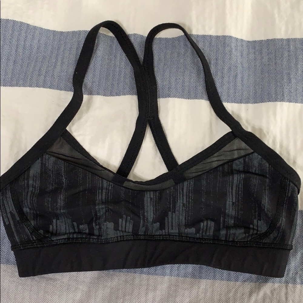 Lululemon Free to be Mesh